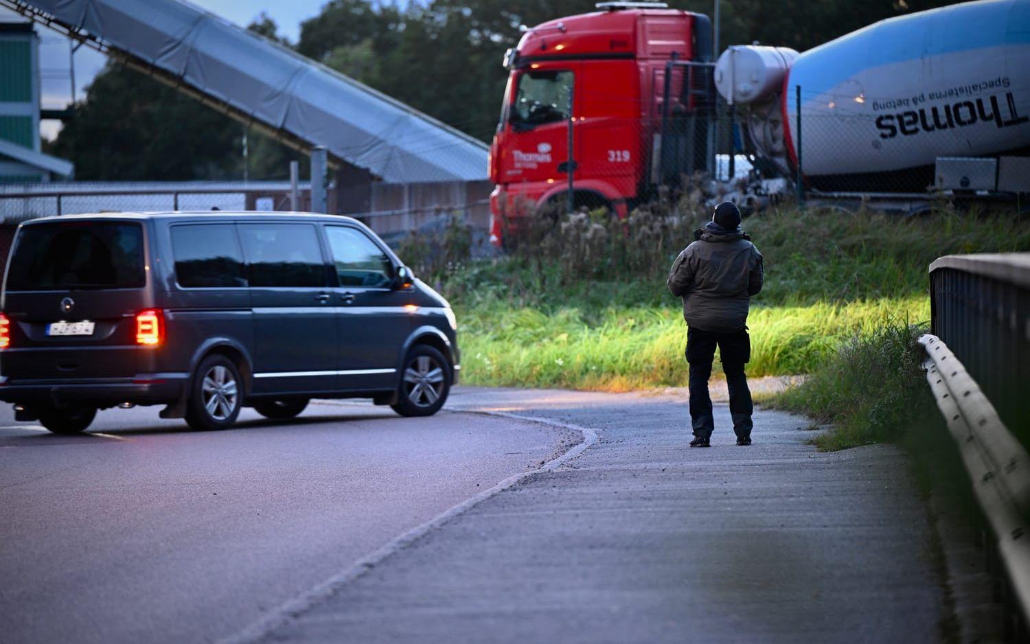 Polisen sökte under torsdagskvällen med drönare vid Borgens gata.