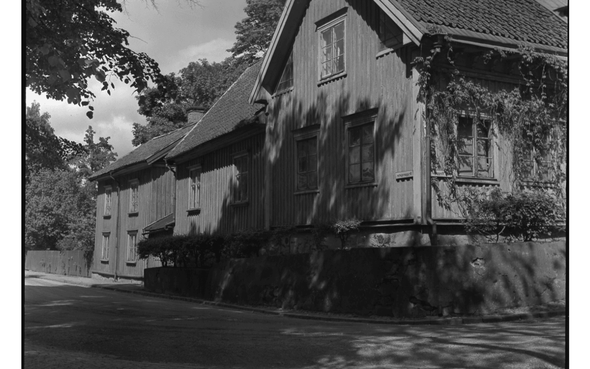 Åmanska fastigheten, kv Bandvävaren. 29 maj 1950