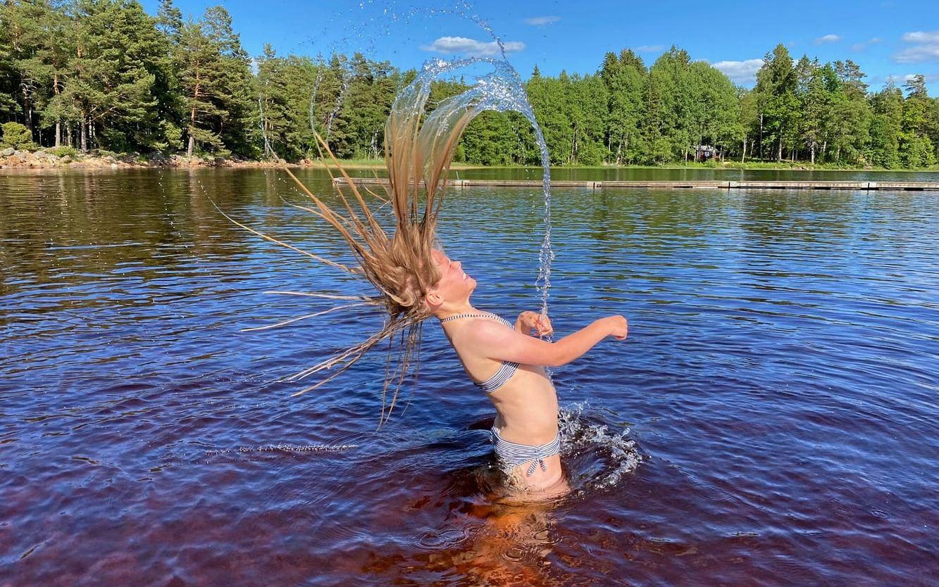 ”Min dotter som premiärbadar i början av juni.” Kristoffers bild får ett hedersomnämnande. 